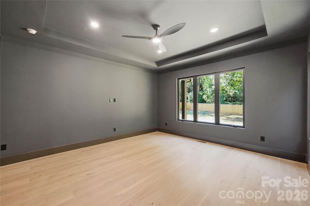 1433 N Sharon Amity Road, Charlotte, NC 28211