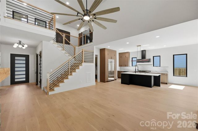 1433 N Sharon Amity Road, Charlotte, NC 28211
