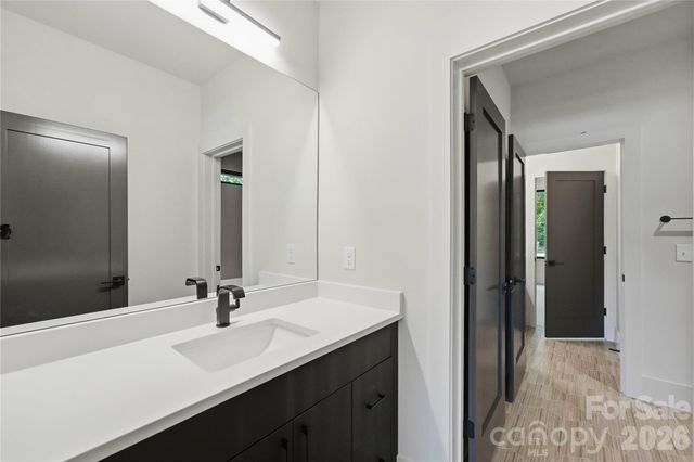 1433 N Sharon Amity Road, Charlotte, NC 28211