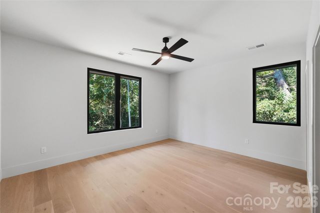 1433 N Sharon Amity Road, Charlotte, NC 28211