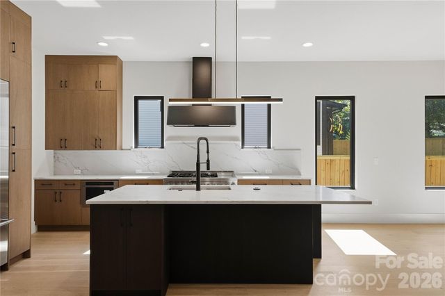 1433 N Sharon Amity Road, Charlotte, NC 28211
