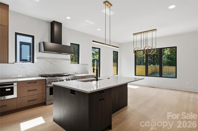 1433 N Sharon Amity Road, Charlotte, NC 28211