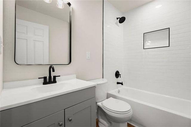 844 San Miguel Drive, Stone Mountain, GA 30083