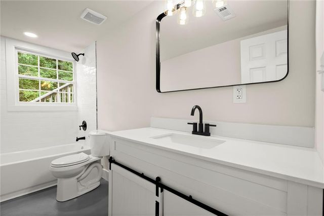 844 San Miguel Drive, Stone Mountain, GA 30083