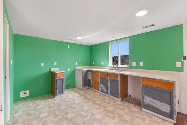 6427 Cerros Grandes, Santa Fe, NM 87507