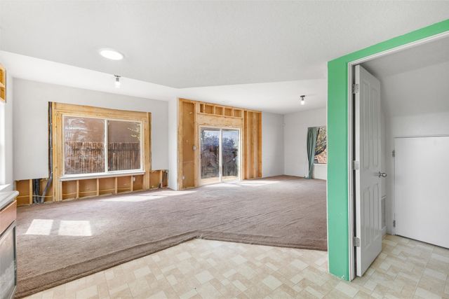 6427 Cerros Grandes, Santa Fe, NM 87507