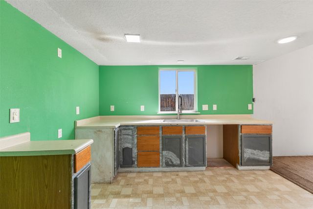6427 Cerros Grandes, Santa Fe, NM 87507