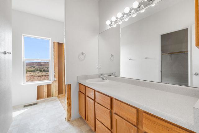 6427 Cerros Grandes, Santa Fe, NM 87507