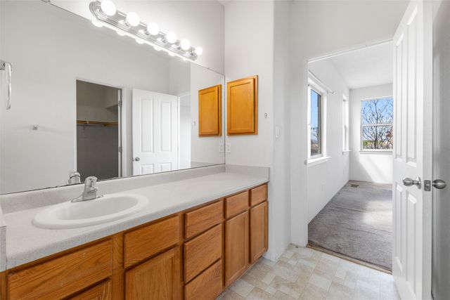 6427 Cerros Grandes, Santa Fe, NM 87507