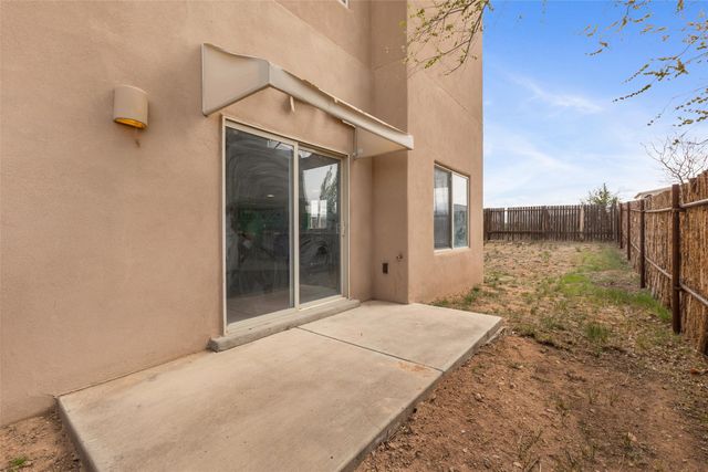 6427 Cerros Grandes, Santa Fe, NM 87507