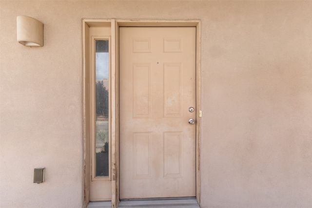 6427 Cerros Grandes, Santa Fe, NM 87507