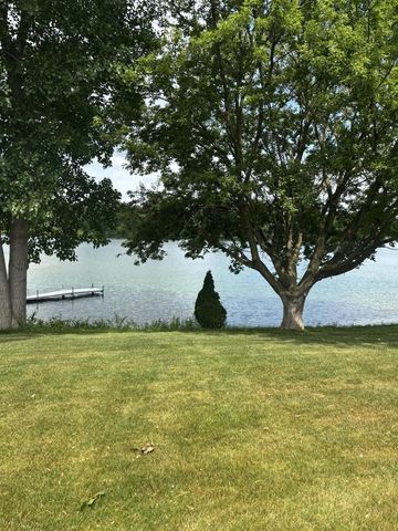 9216 Mirage Lake Drive, Milan, MI 48160