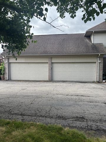 9216 Mirage Lake Drive, Milan, MI 48160