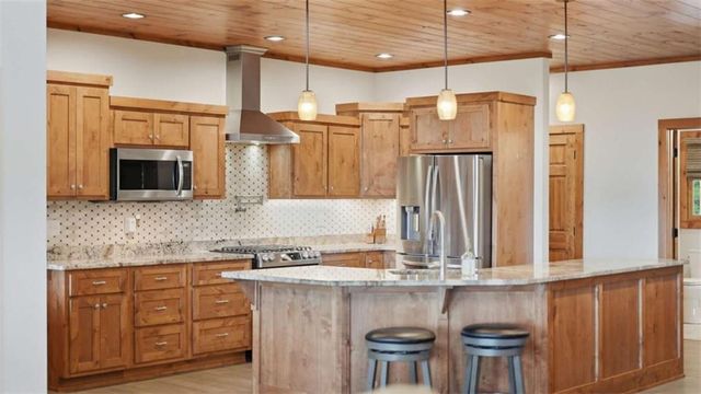 101 Toccoa Vista Lane, Mineral Bluff, GA 30559