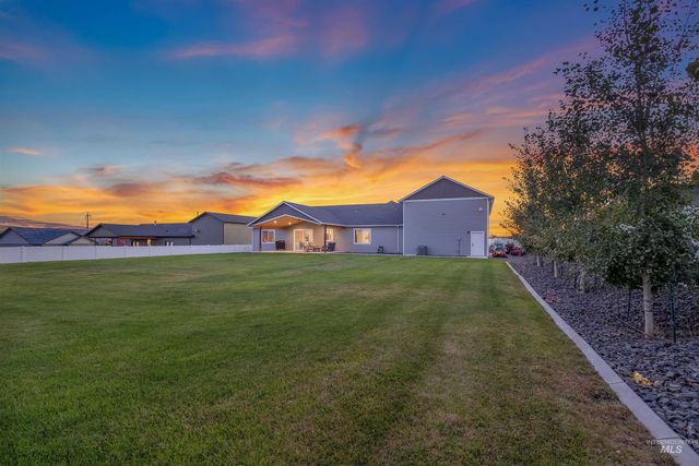 2111 Vinifera Blvd, Lewiston, ID 83501