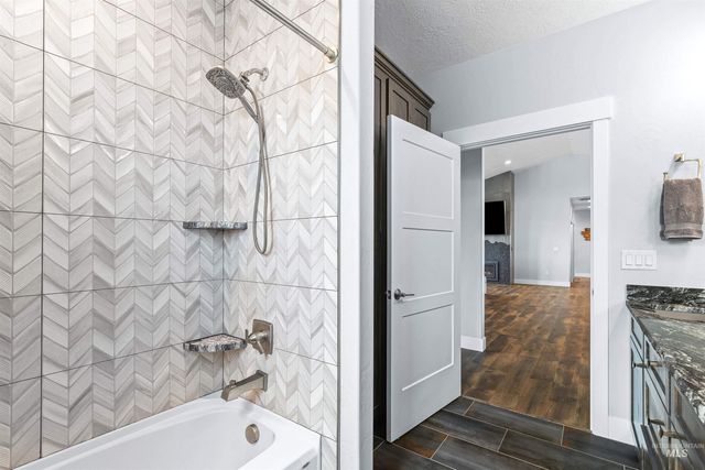 2111 Vinifera Blvd, Lewiston, ID 83501