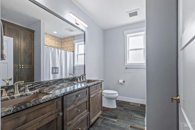 2111 Vinifera Blvd, Lewiston, ID 83501