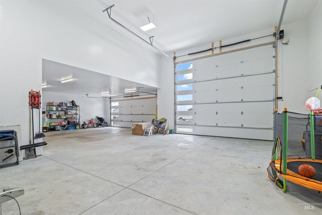 2111 Vinifera Blvd, Lewiston, ID 83501