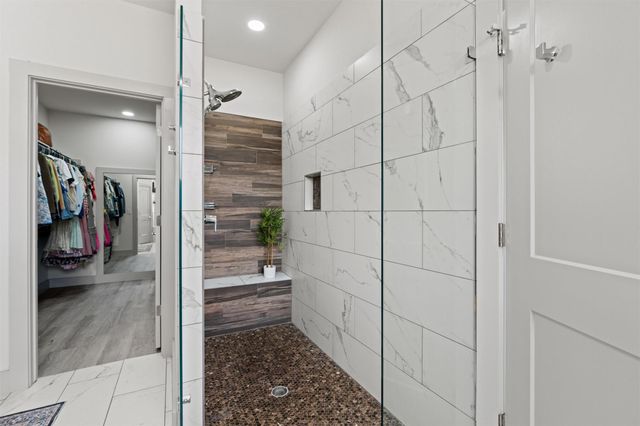 108 Dax DR, Liberty Hill, TX 78642