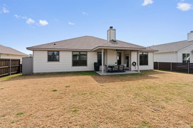108 Dax DR, Liberty Hill, TX 78642