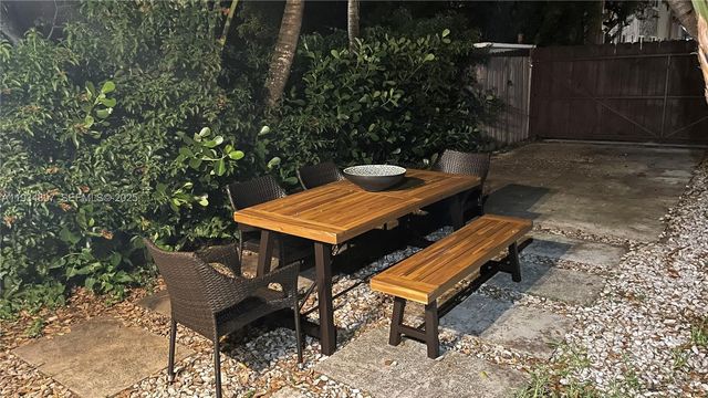 1955 Washington St, Hollywood, FL 33020