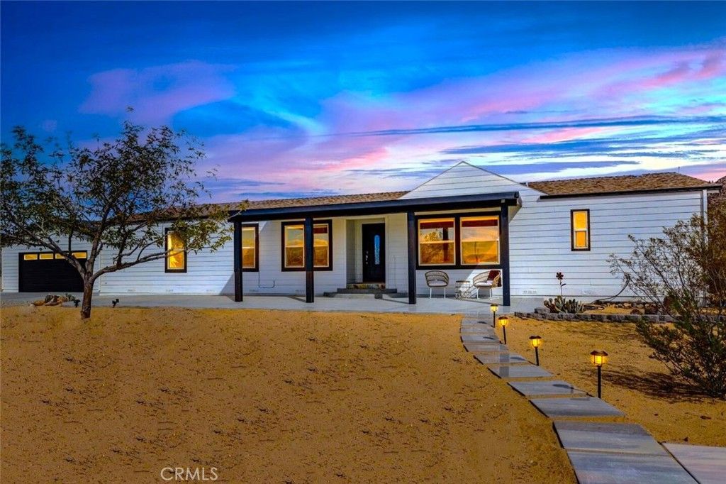 Image 1 of property listing at 58770 Gerrie Lane, Landers, CA 92285