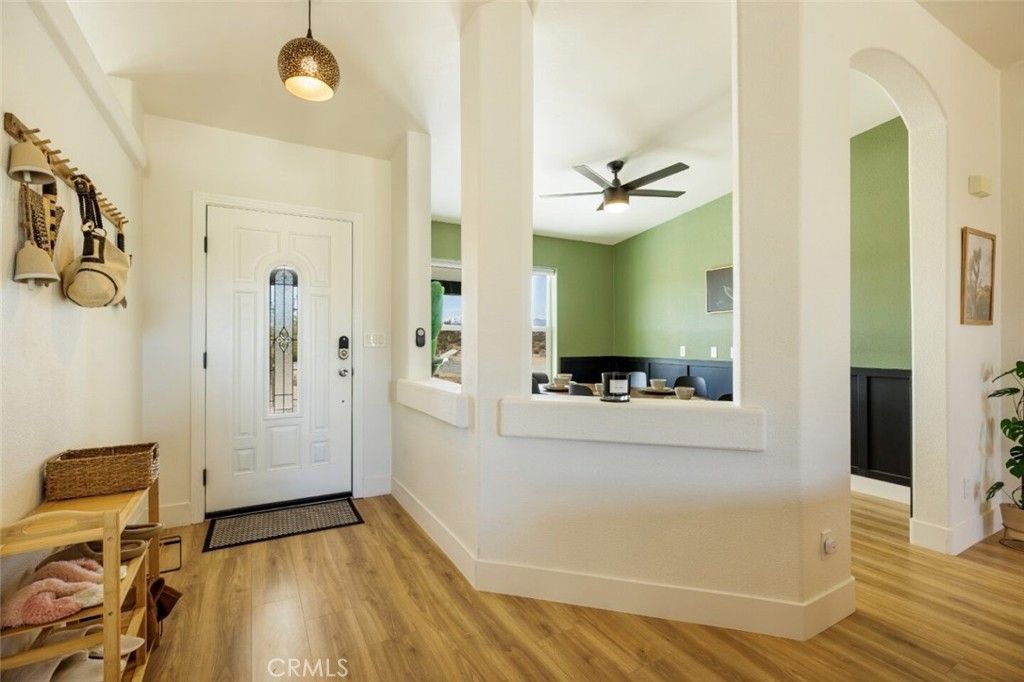 Image 5 of property listing at 58770 Gerrie Lane, Landers, CA 92285