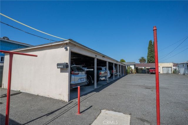 10901 S Freeman, Inglewood, CA 90304