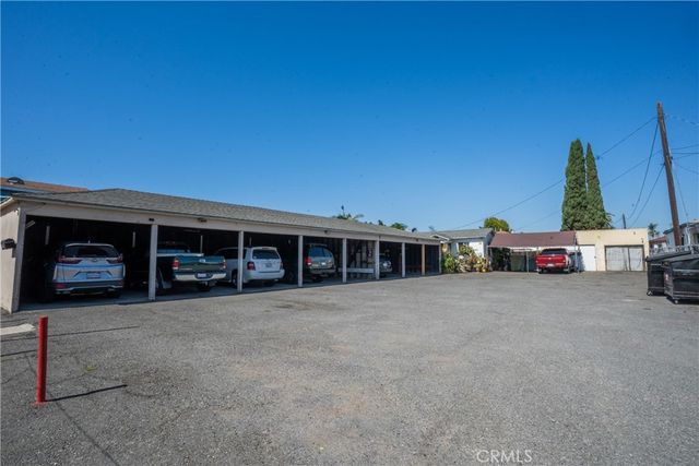 10901 S Freeman, Inglewood, CA 90304