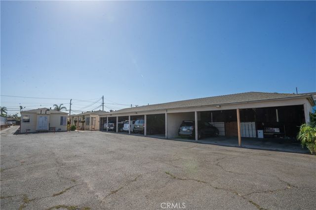 10901 S Freeman, Inglewood, CA 90304