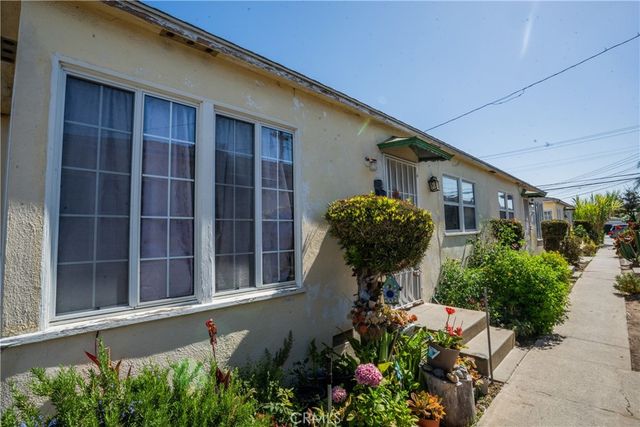 10901 S Freeman, Inglewood, CA 90304
