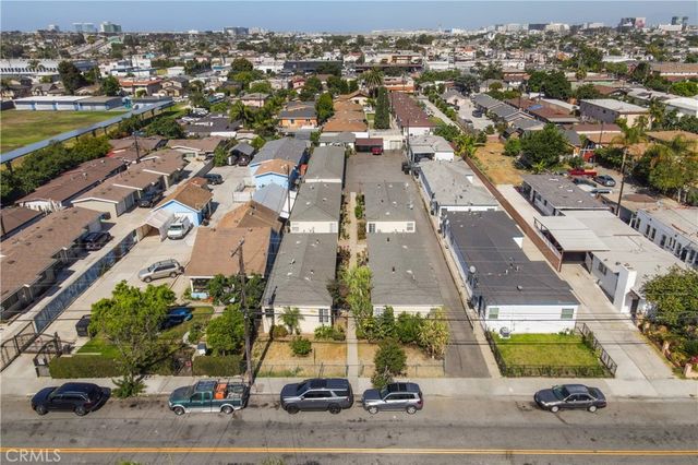 10901 S Freeman, Inglewood, CA 90304