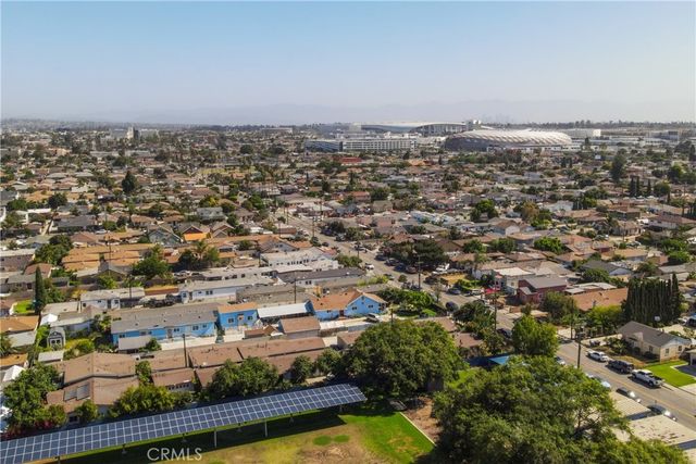 10901 S Freeman, Inglewood, CA 90304