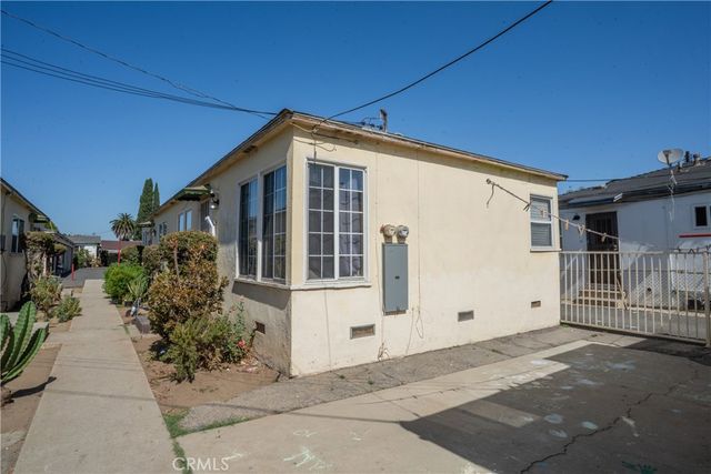 10901 S Freeman, Inglewood, CA 90304