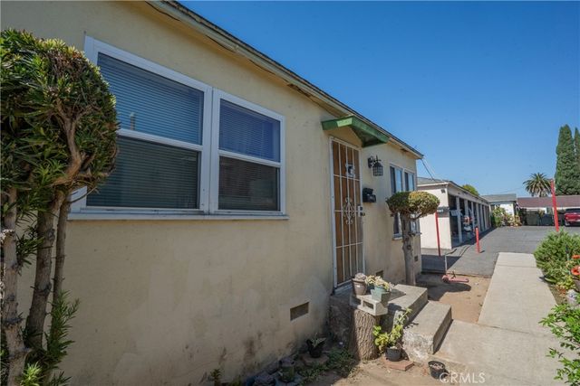 10901 S Freeman, Inglewood, CA 90304