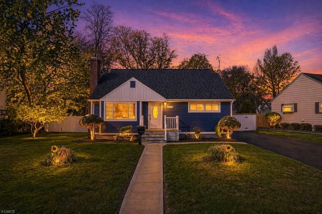 818 Sterling St, Plainfield City, NJ 07062