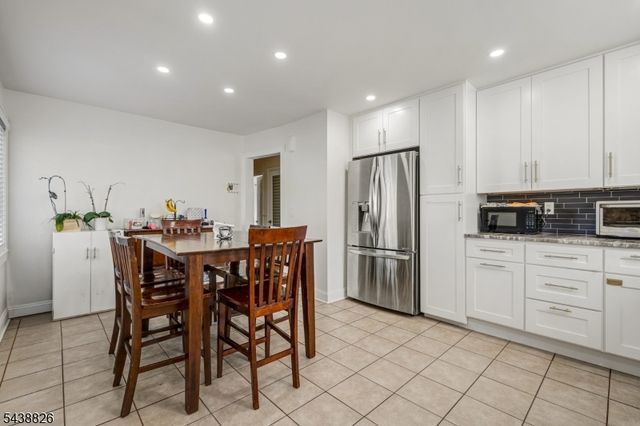 818 Sterling St, Plainfield City, NJ 07062