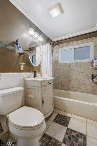 818 Sterling St, Plainfield City, NJ 07062