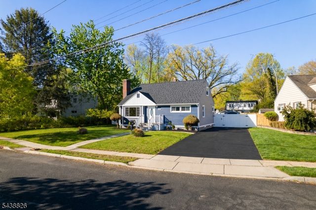 818 Sterling St, Plainfield City, NJ 07062