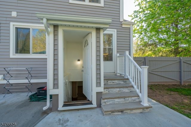 818 Sterling St, Plainfield City, NJ 07062