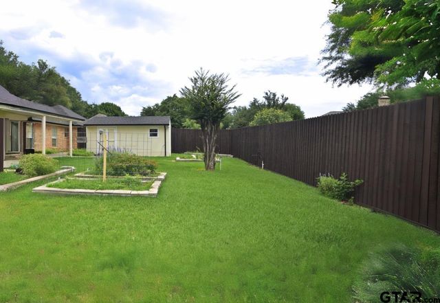 2902 Live Oak Dr, Rowlett, TX 75088