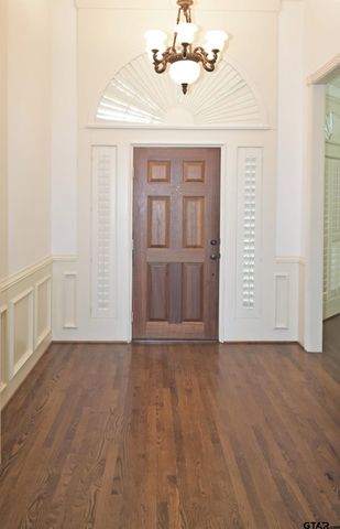 2902 Live Oak Dr, Rowlett, TX 75088
