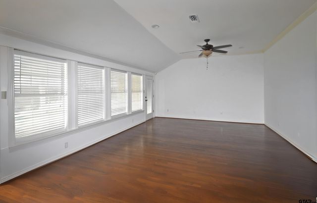 2902 Live Oak Dr, Rowlett, TX 75088