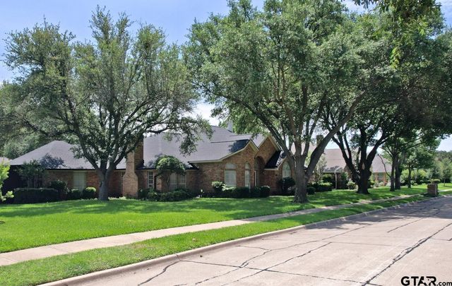 2902 Live Oak Dr, Rowlett, TX 75088