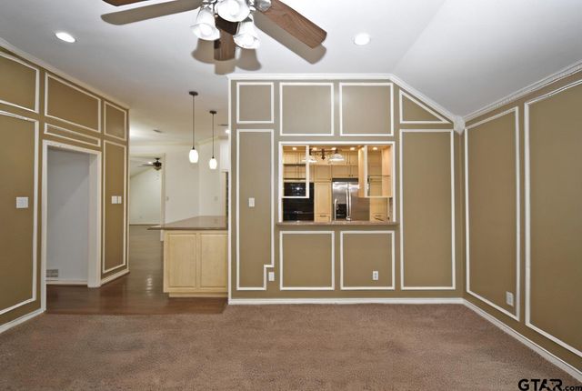 2902 Live Oak Dr, Rowlett, TX 75088
