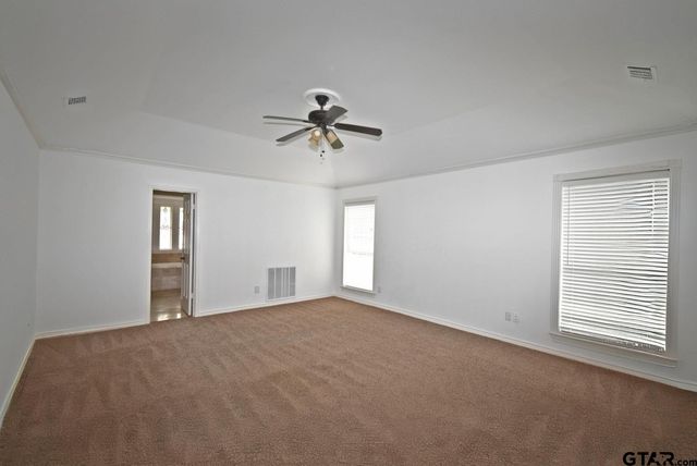2902 Live Oak Dr, Rowlett, TX 75088