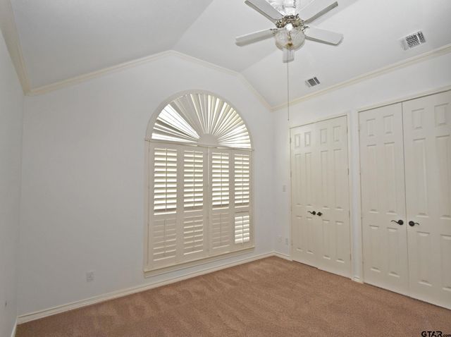 2902 Live Oak Dr, Rowlett, TX 75088