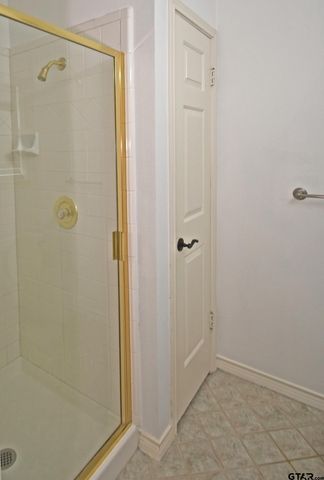 2902 Live Oak Dr, Rowlett, TX 75088