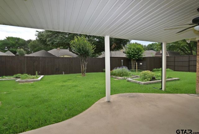 2902 Live Oak Dr, Rowlett, TX 75088