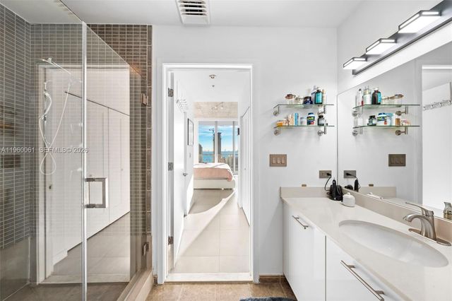 3470 E Coast Ave H2009, Miami, FL 33137